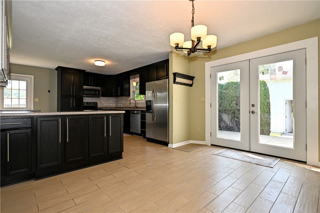 217 Vernon Ave, Belle Vernon, PA 15012