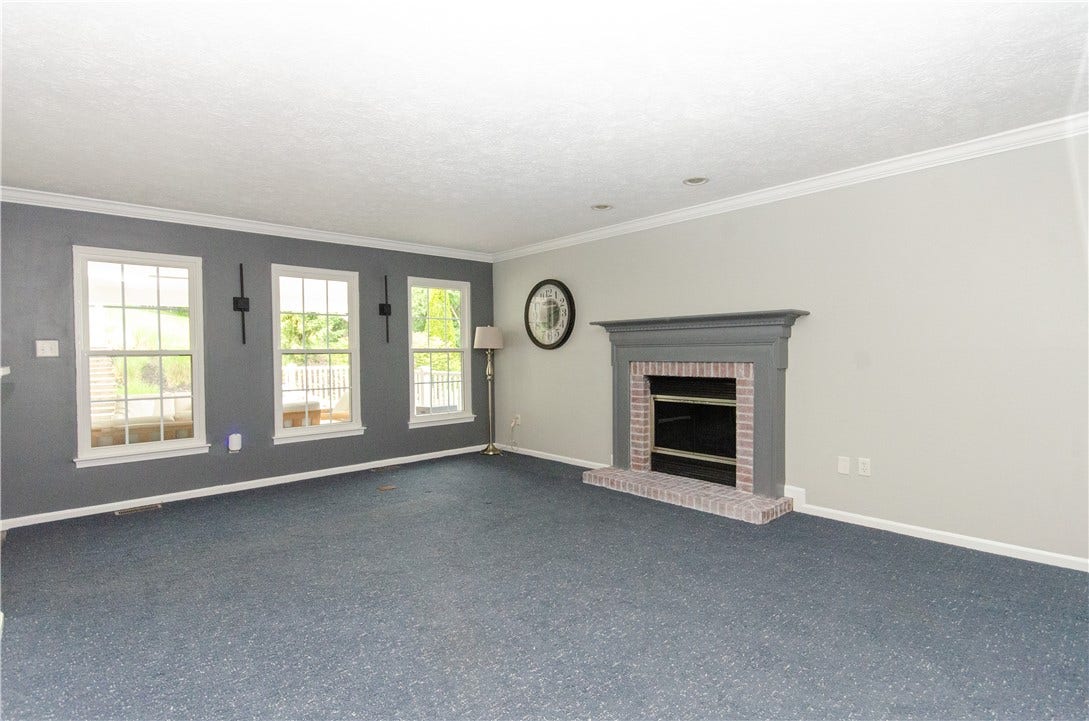 175 Valley View Dr, Belle Vernon, PA 15012