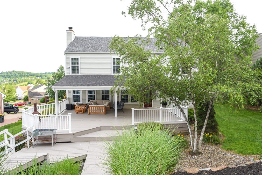 175 Valley View Dr, Belle Vernon, PA 15012