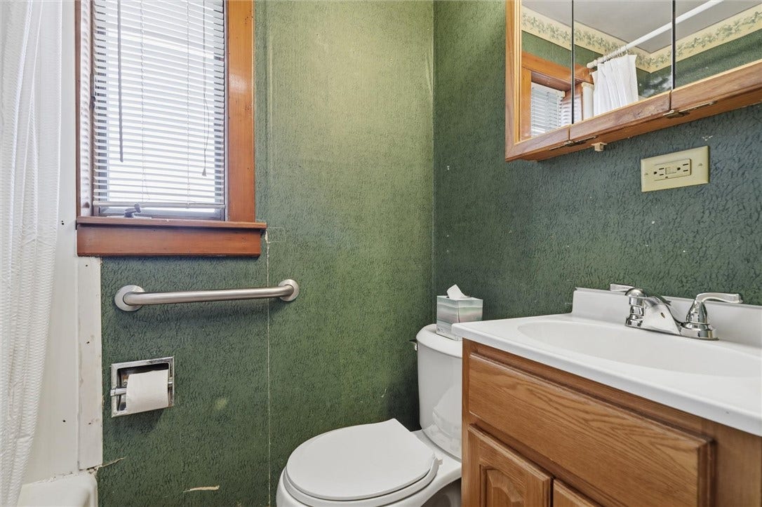 207 Westwood Ave, Masontown, PA 15461