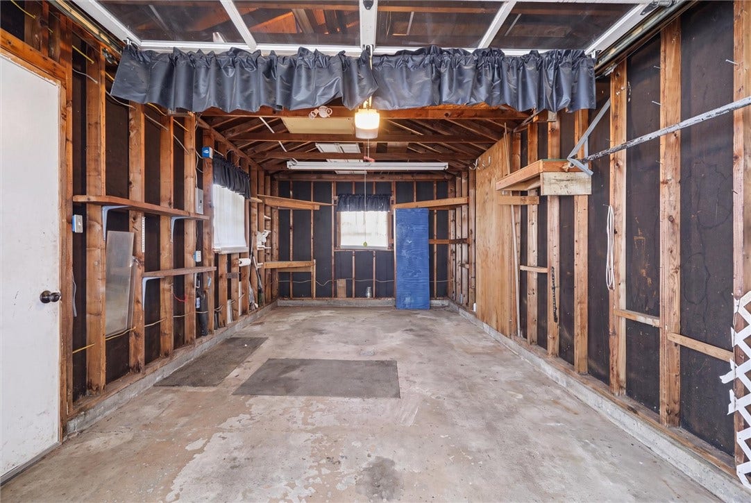 207 Westwood Ave, Masontown, PA 15461