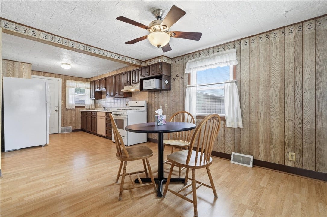 207 Westwood Ave, Masontown, PA 15461
