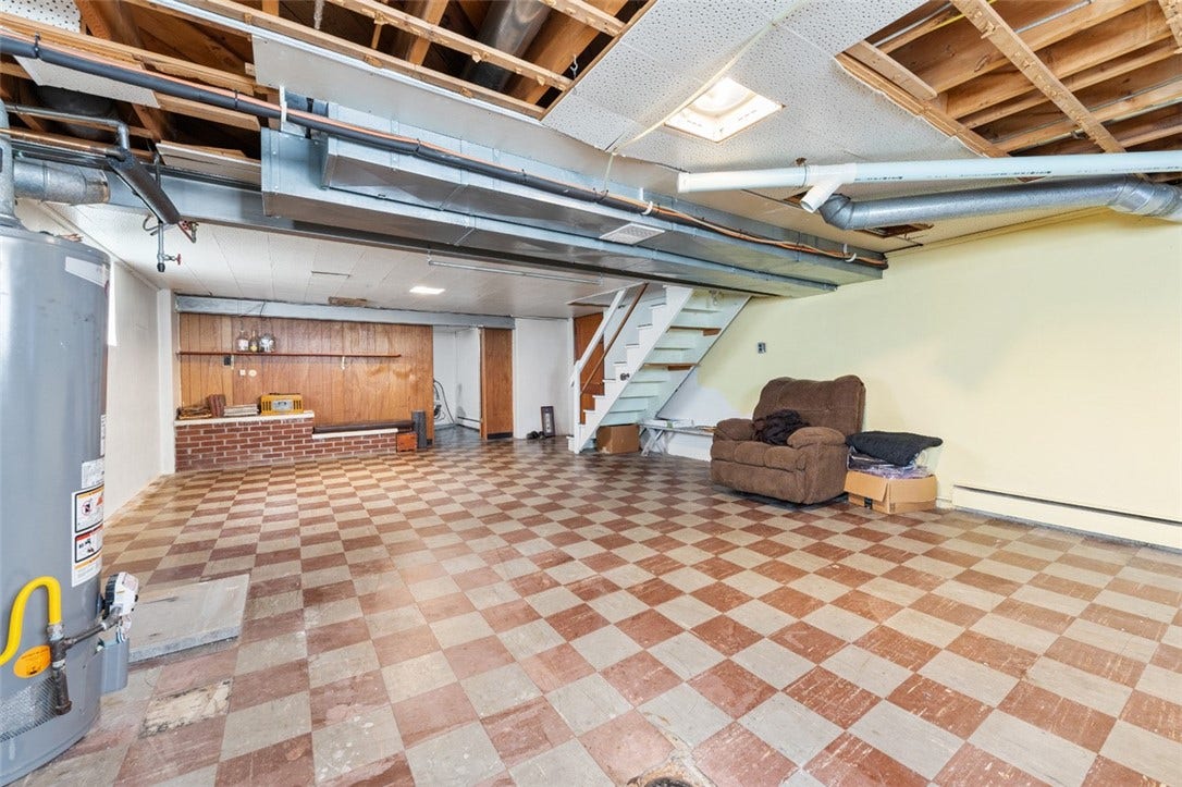 1522 Oak St, Greensburg, PA 15601