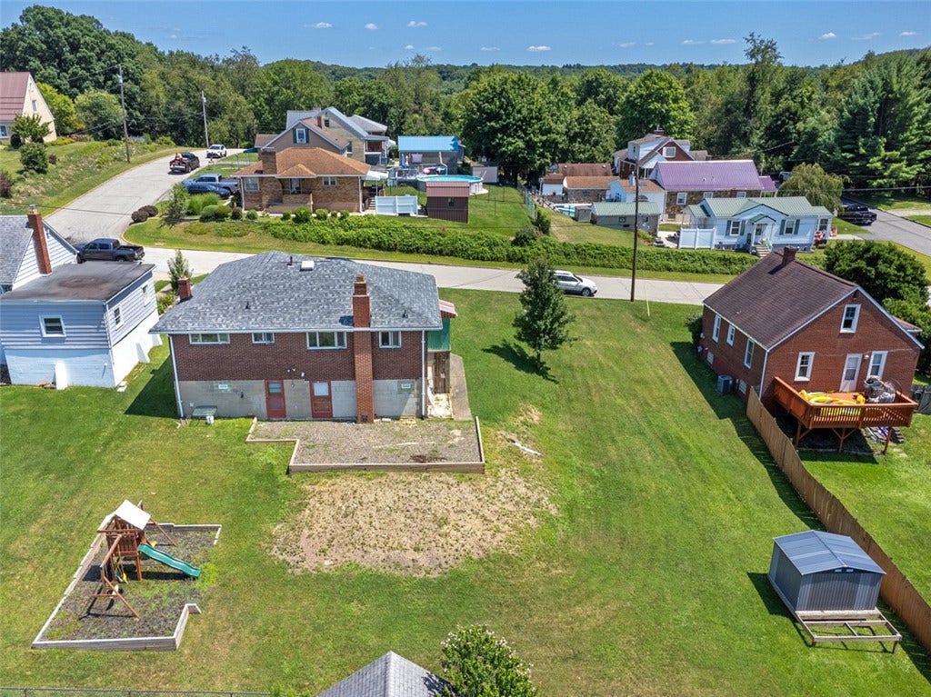 1522 Oak St, Greensburg, PA 15601