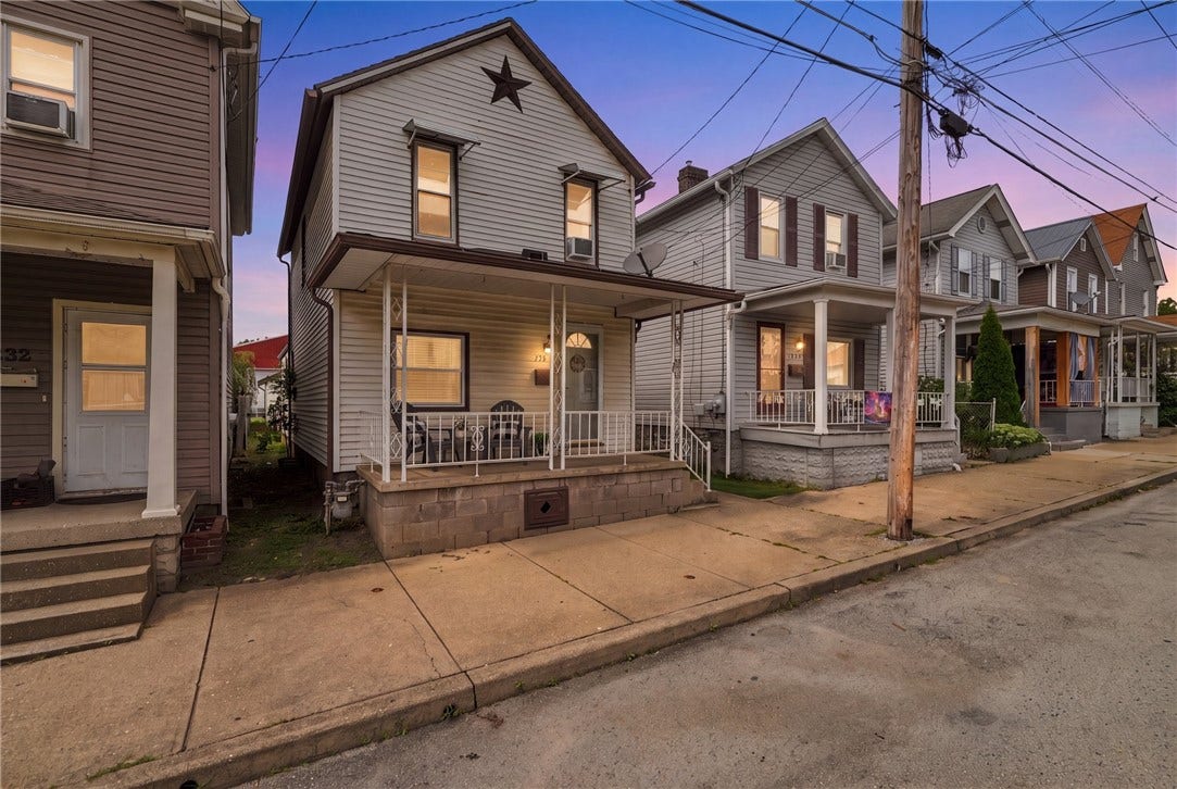 2 Bedroom/1 Bath 2-Story Home, with 1 Car Detached Garage, Fully Fenced in Yard