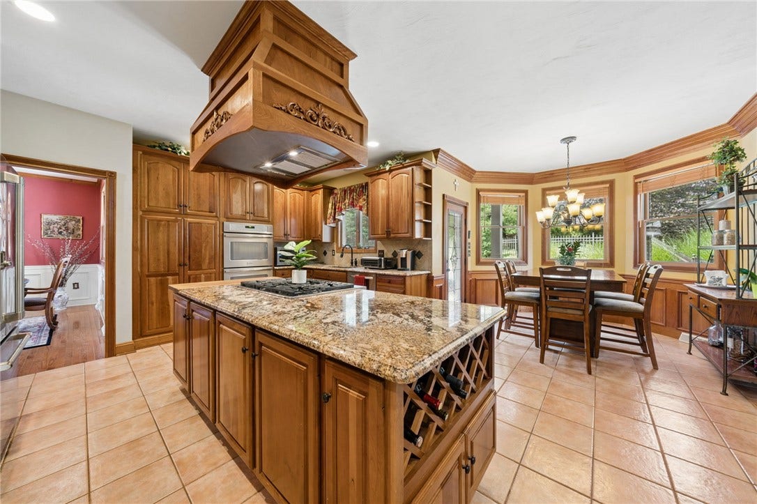 6 Crystol Ct, Irwin, PA 15642 6 Crystol Ct, Irwin, PA 15642