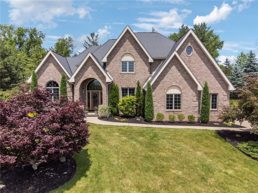 6 Crystol Ct, Irwin, PA 15642 6 Crystol Ct, Irwin, PA 15642