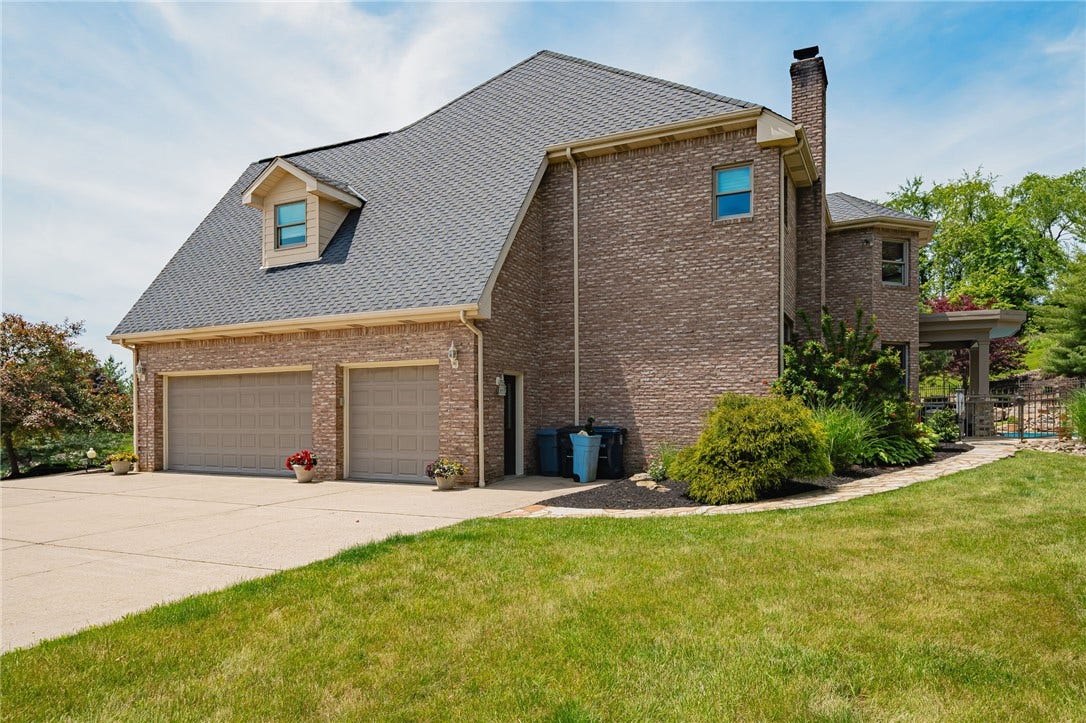 6 Crystol Ct, Irwin, PA 15642 6 Crystol Ct, Irwin, PA 15642