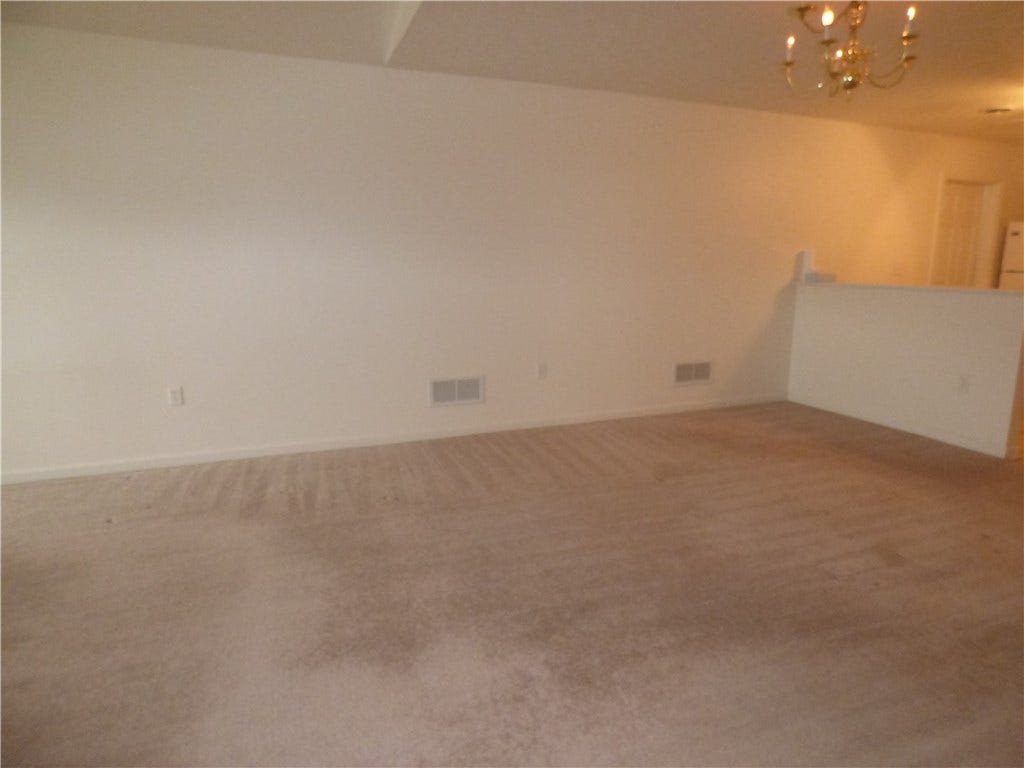 317 Allandale Dr, Bethel Park, PA 15102