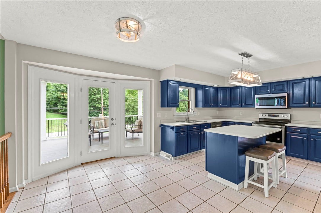5517 Saddlebrook Drive, Bethel Park, PA 15102