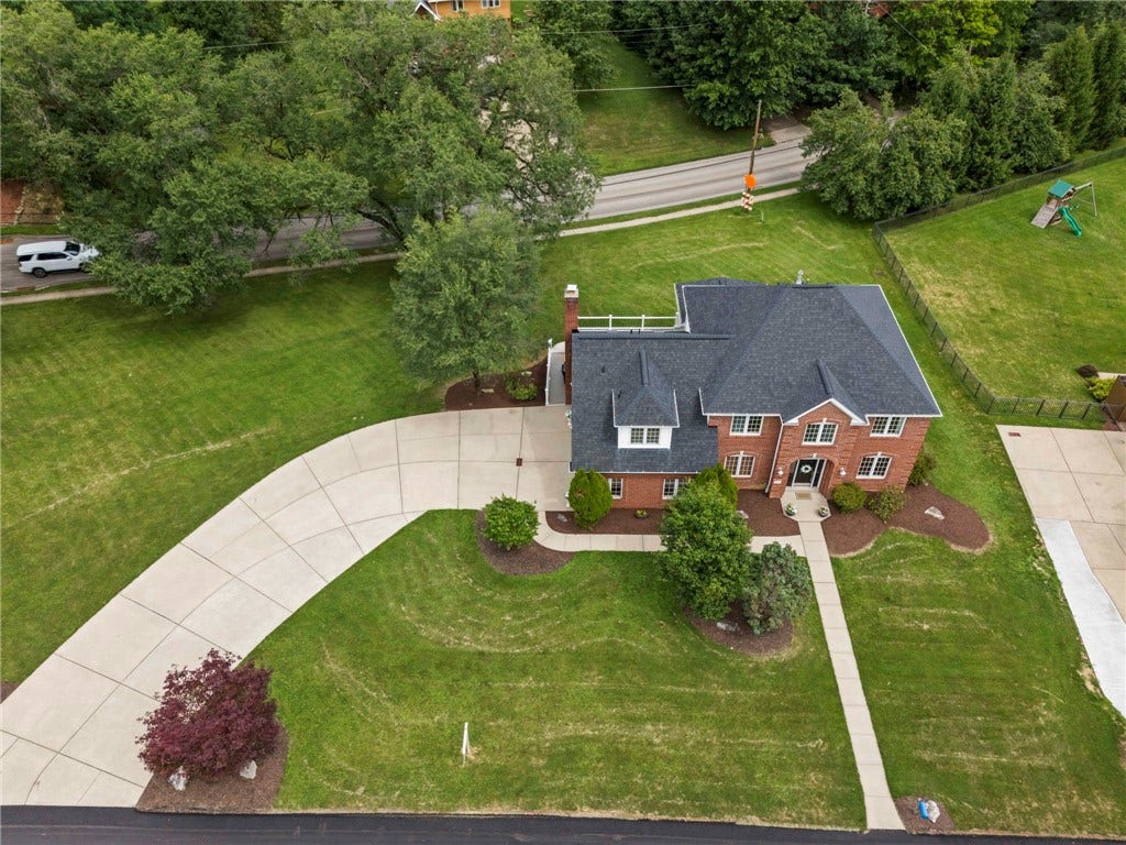5517 Saddlebrook Drive, Bethel Park, PA 15102