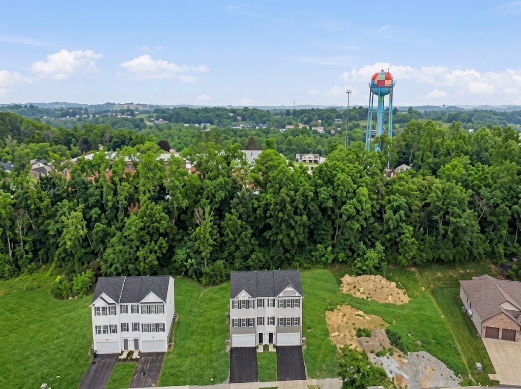 1237 Bedford Road, #2083B, North Huntingdon, PA 15642