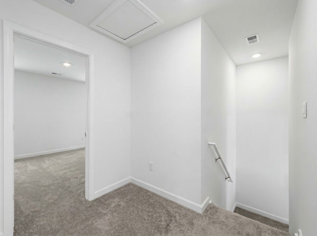 1237 Bedford Road, #2083B, North Huntingdon, PA 15642