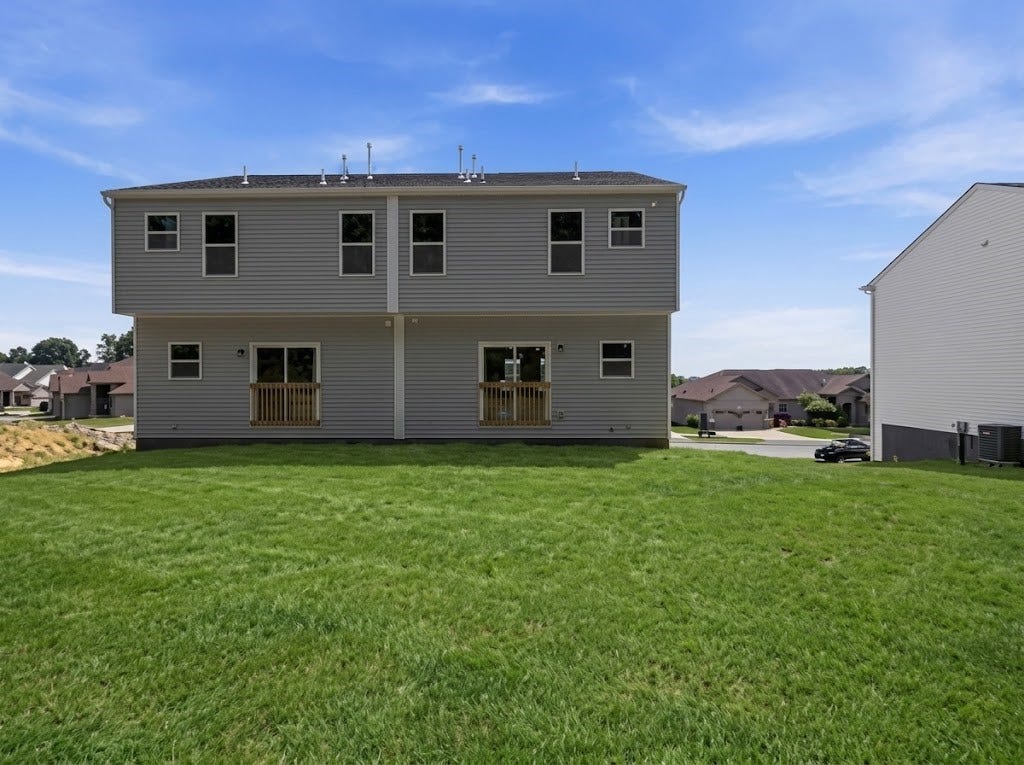 1237 Bedford Road, #2083B, North Huntingdon, PA 15642
