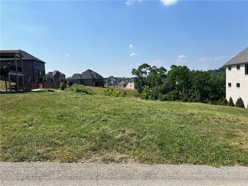 4013 Shenandoah Dr, Jefferson Hills, PA 15025