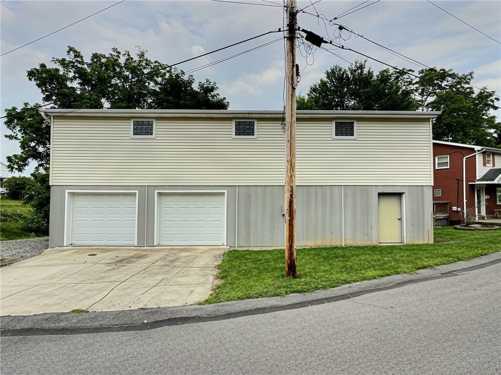 437 E Prospect Ave, Washington, PA 15301