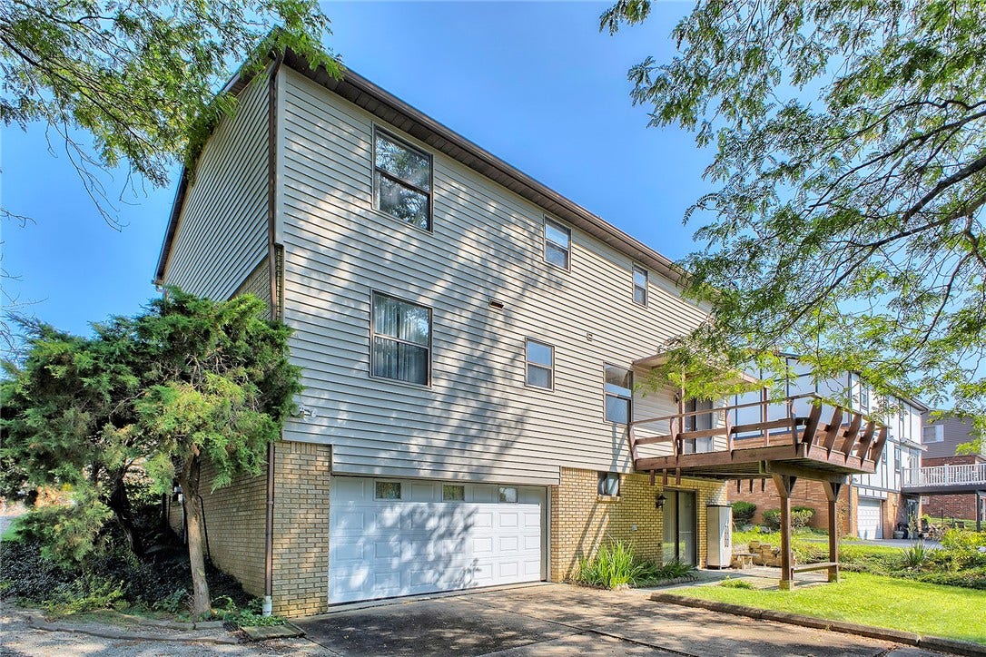 109 Bryan Drive, Greensburg, PA 15601