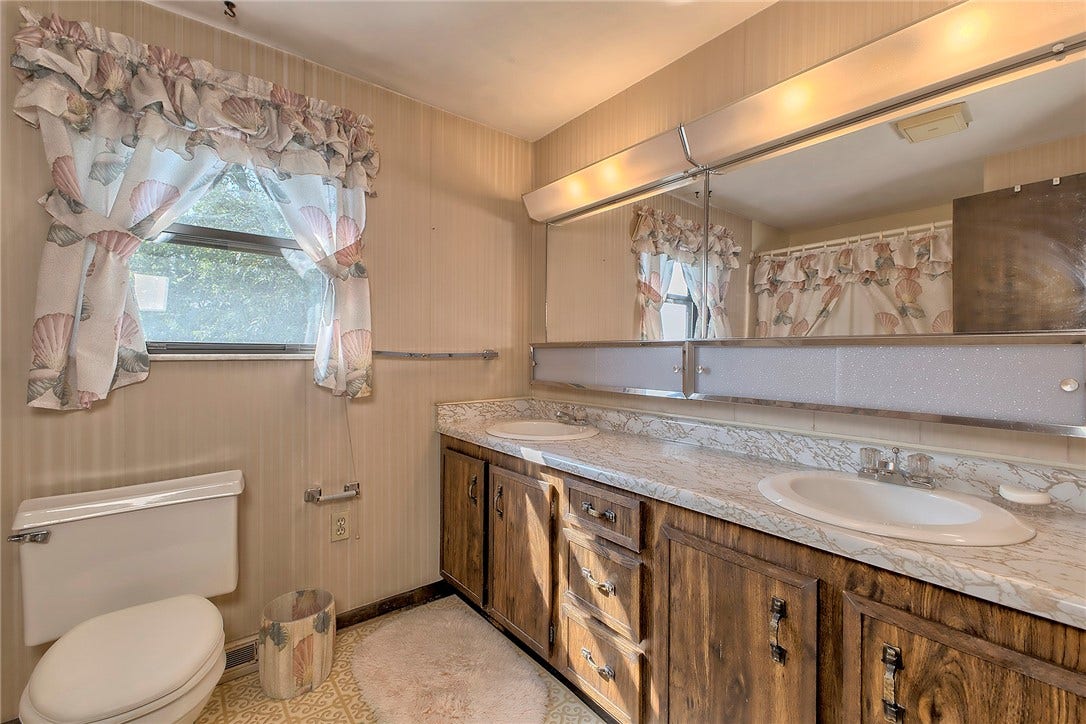 109 Bryan Drive, Greensburg, PA 15601