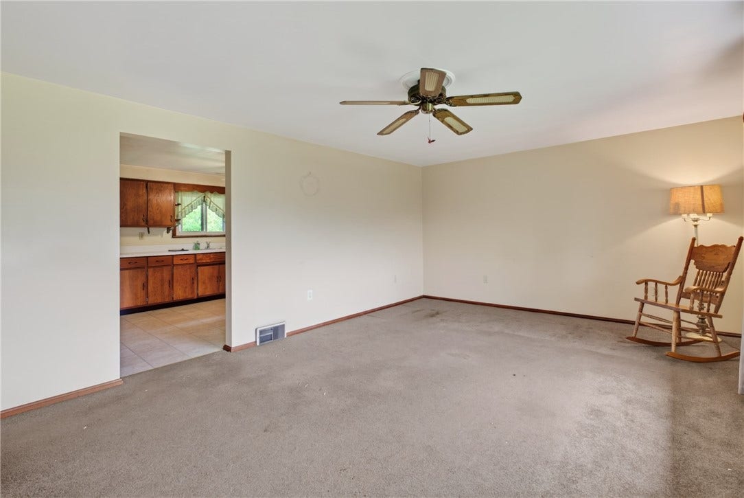 323 Albrights Lake Road, Greensburg, PA 15601