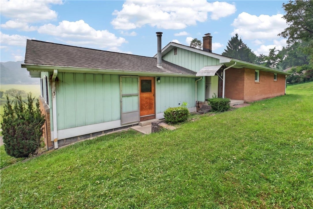 323 Albrights Lake Road, Greensburg, PA 15601