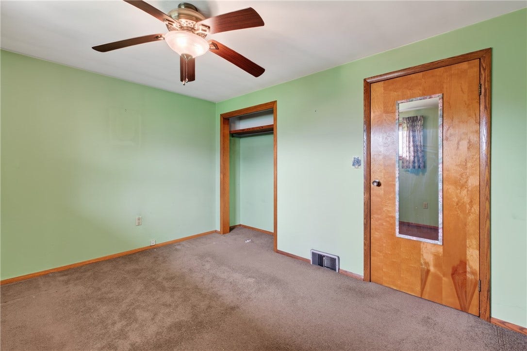 323 Albrights Lake Road, Greensburg, PA 15601