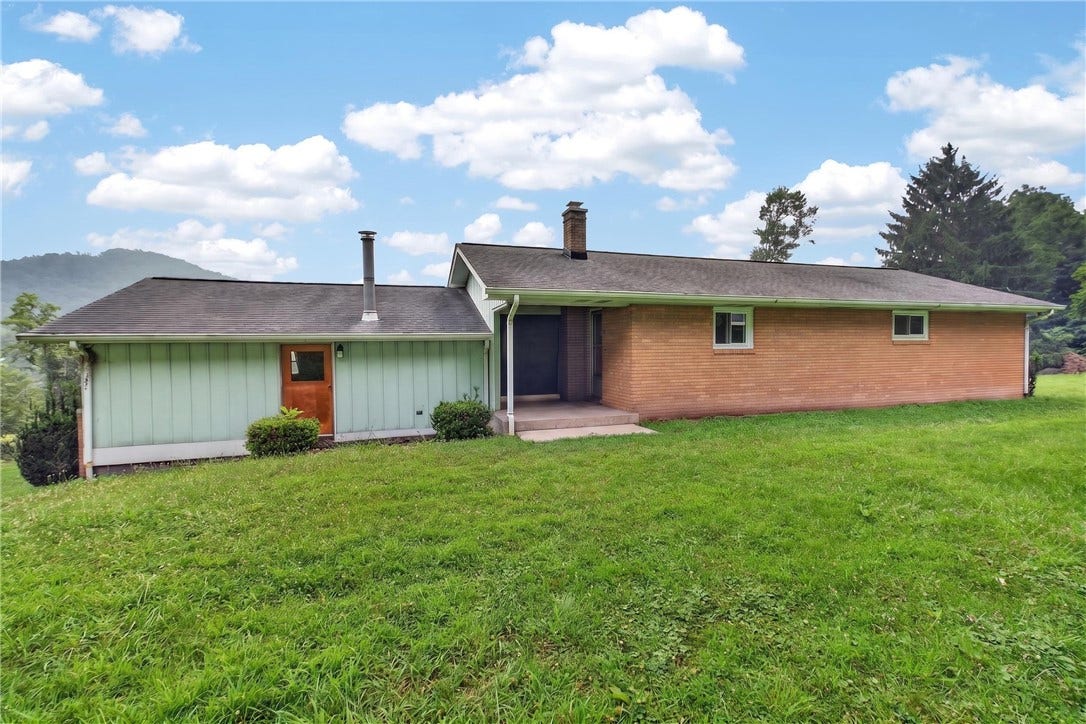 323 Albrights Lake Road, Greensburg, PA 15601