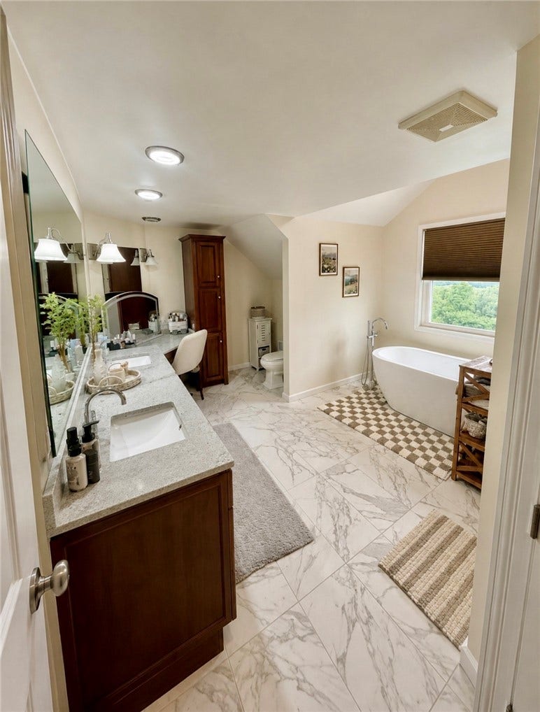 31 Sutton Ln, Washington, PA 15301