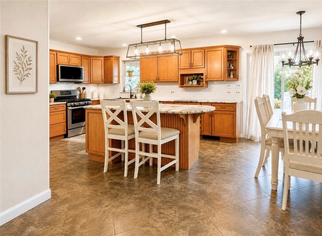 31 Sutton Ln, Washington, PA 15301