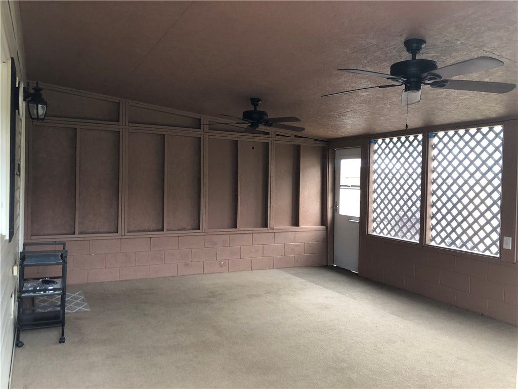 15 KENSINGTON CIRCLE, Uniontown, PA 15401