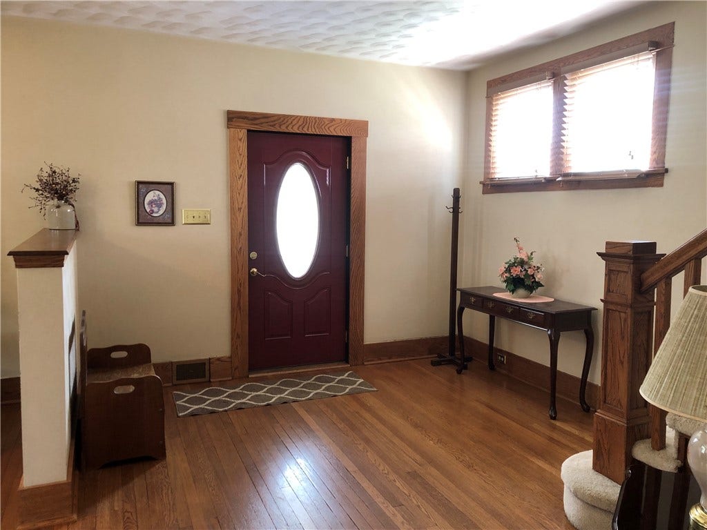15 KENSINGTON CIRCLE, Uniontown, PA 15401