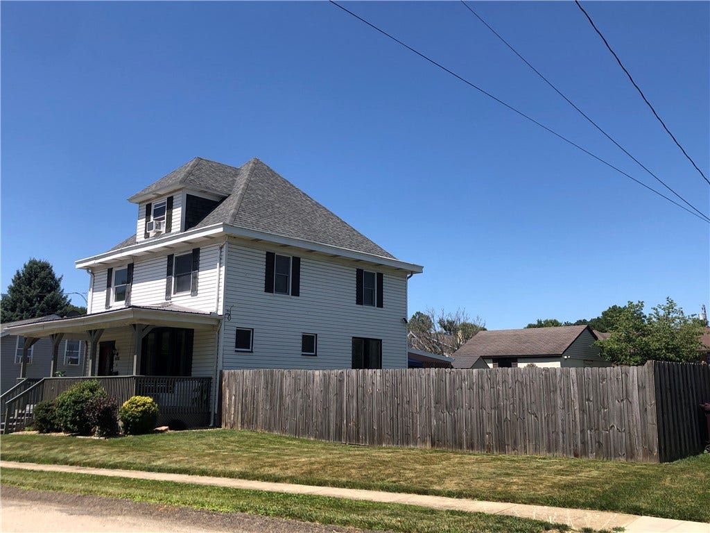 15 KENSINGTON CIRCLE, Uniontown, PA 15401
