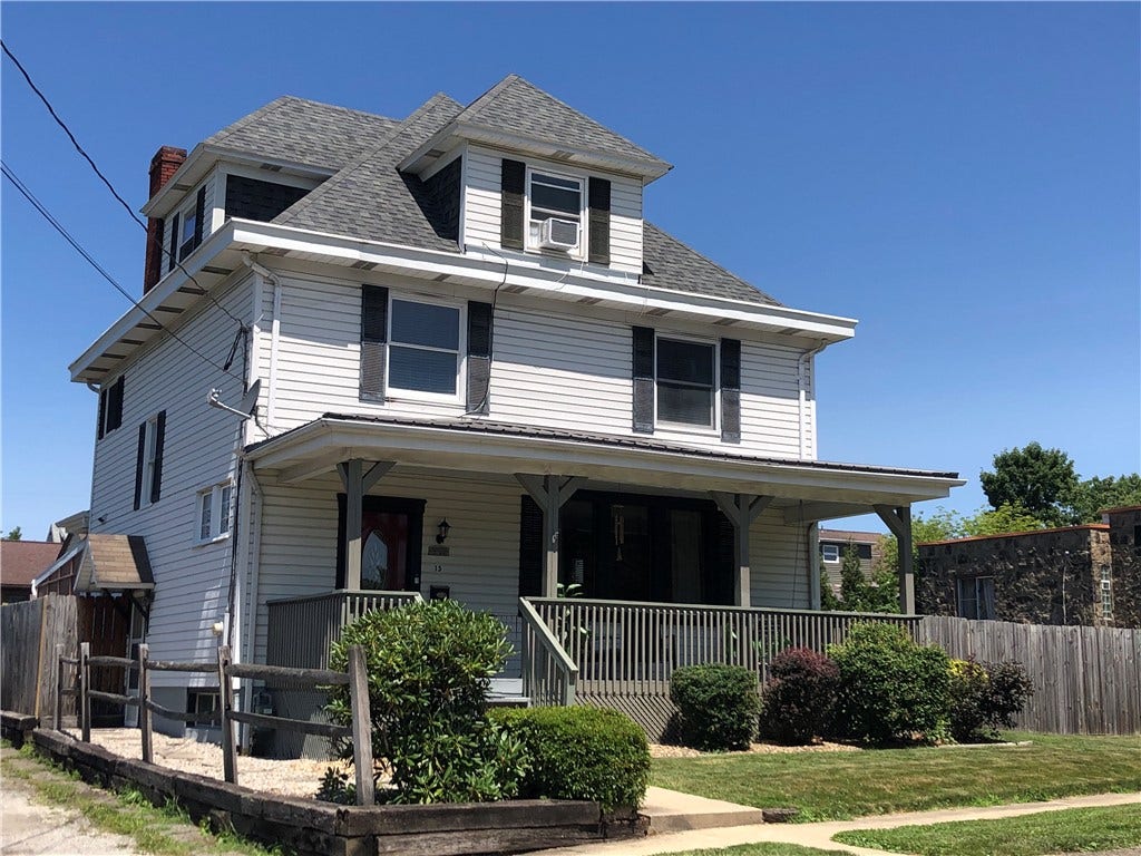 15 KENSINGTON CIRCLE, Uniontown, PA 15401