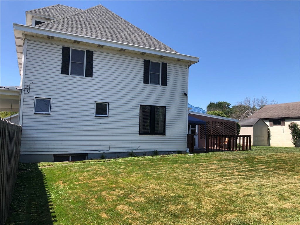 15 KENSINGTON CIRCLE, Uniontown, PA 15401