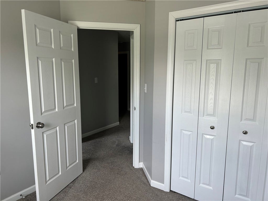 729 Skylark Dr, Connellsville, PA 15425