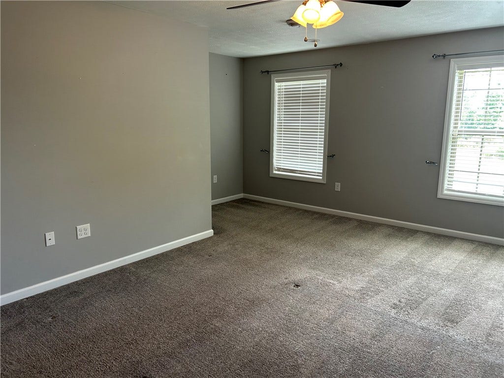 729 Skylark Dr, Connellsville, PA 15425