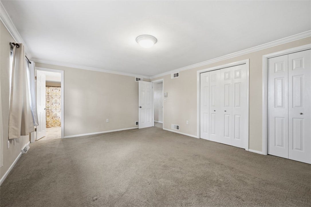 10501 Farview Dr, North Huntingdon, PA 15642