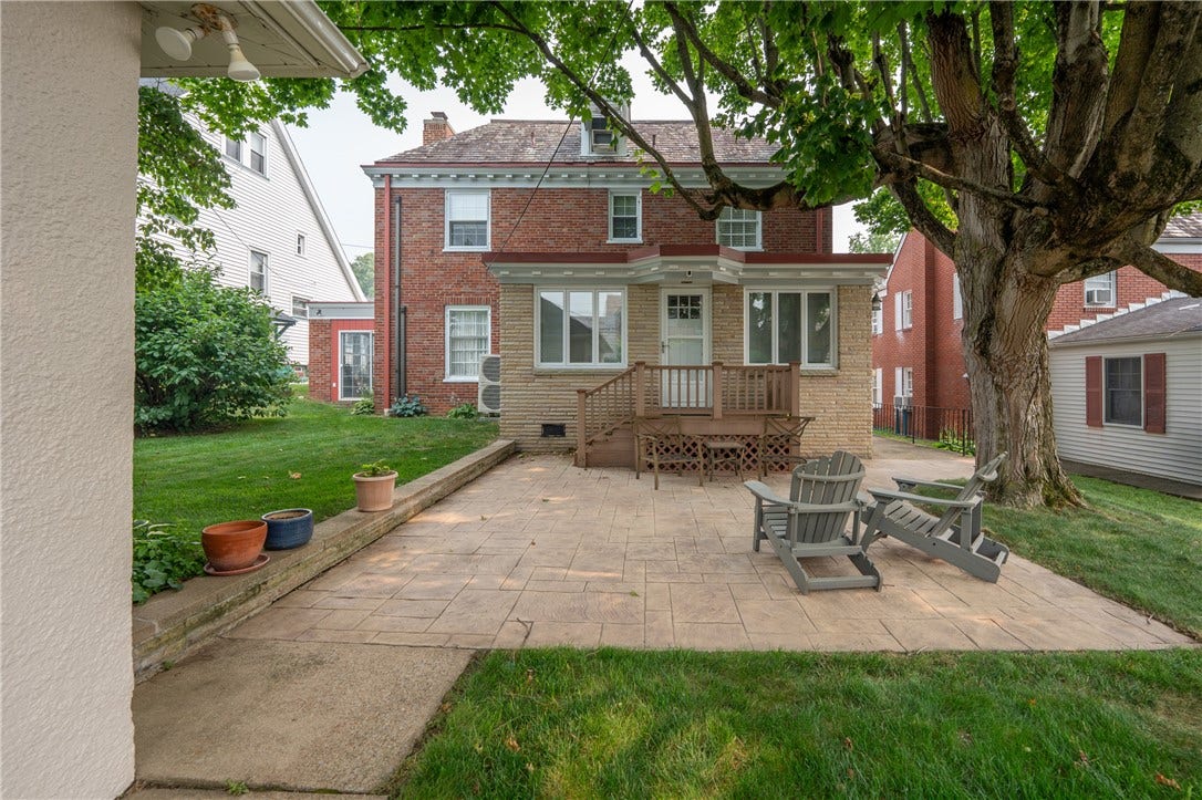 732 Spring St, Latrobe, PA 15650 732 Spring St, Latrobe, PA 15650