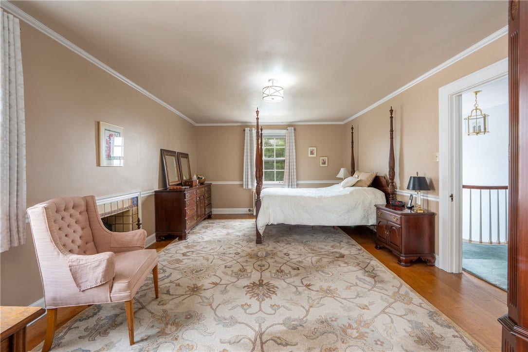 732 Spring St, Latrobe, PA 15650 732 Spring St, Latrobe, PA 15650