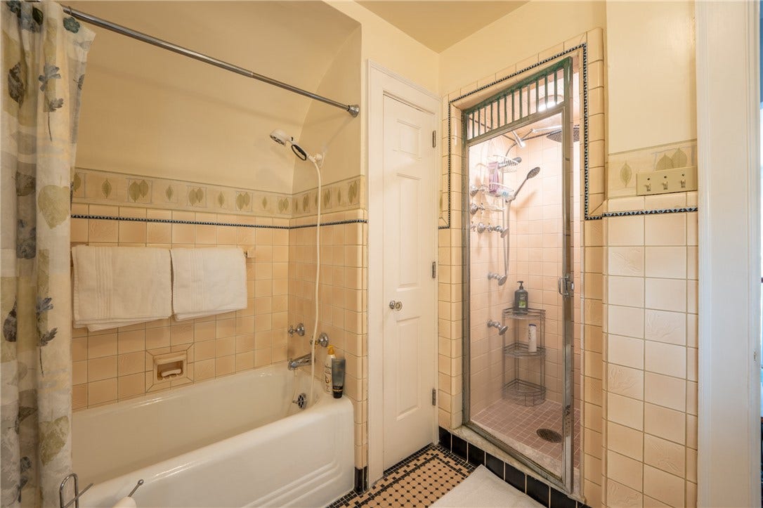 732 Spring St, Latrobe, PA 15650 732 Spring St, Latrobe, PA 15650