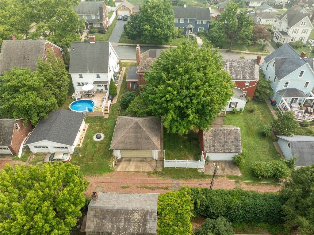732 Spring St, Latrobe, PA 15650