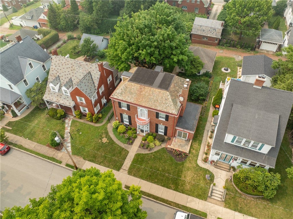 732 Spring St, Latrobe, PA 15650 732 Spring St, Latrobe, PA 15650