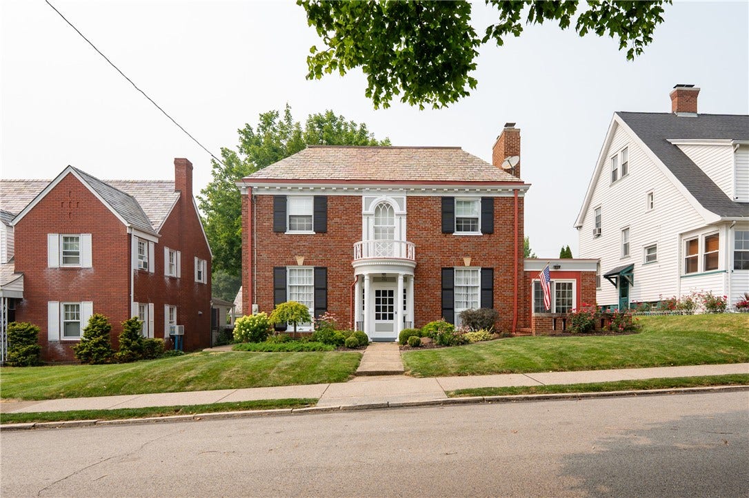 732 Spring St, Latrobe, PA 15650 732 Spring St, Latrobe, PA 15650