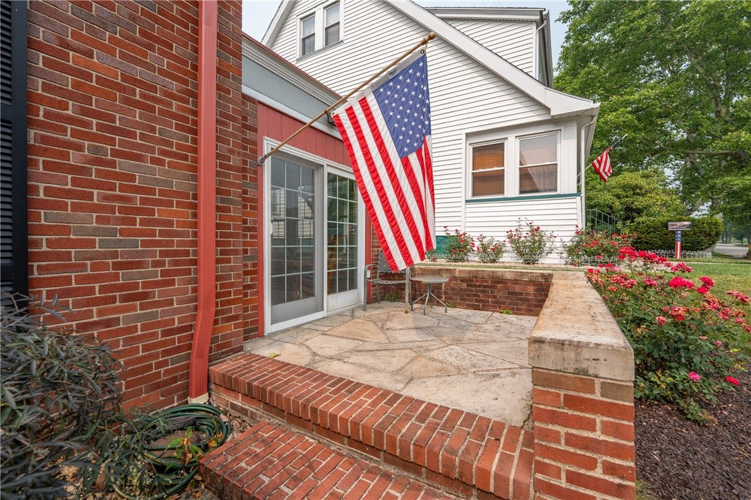 732 Spring St, Latrobe, PA 15650 732 Spring St, Latrobe, PA 15650