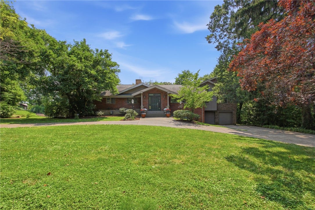 2072 Outlook Drive, Pittsburgh, PA 15241 Exceptional curb appeal welcomes you home.