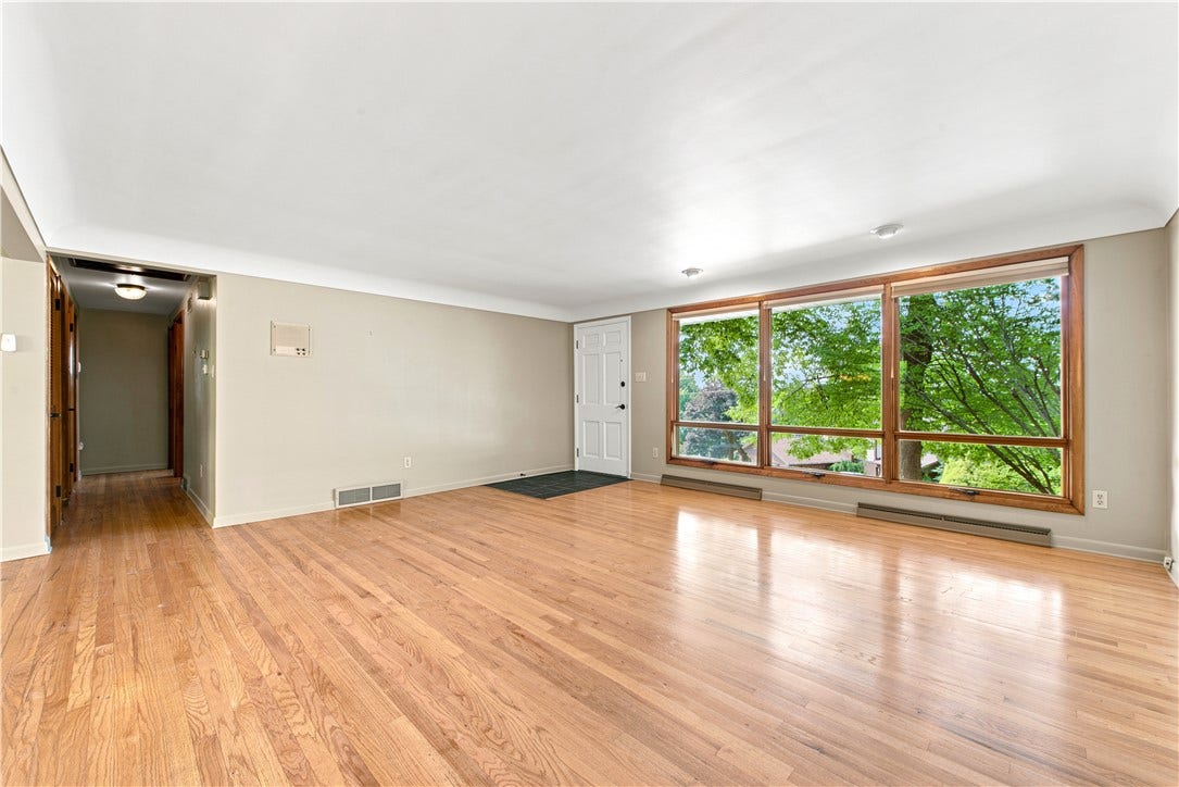708 Florida Ave, Jeannette, PA 15644