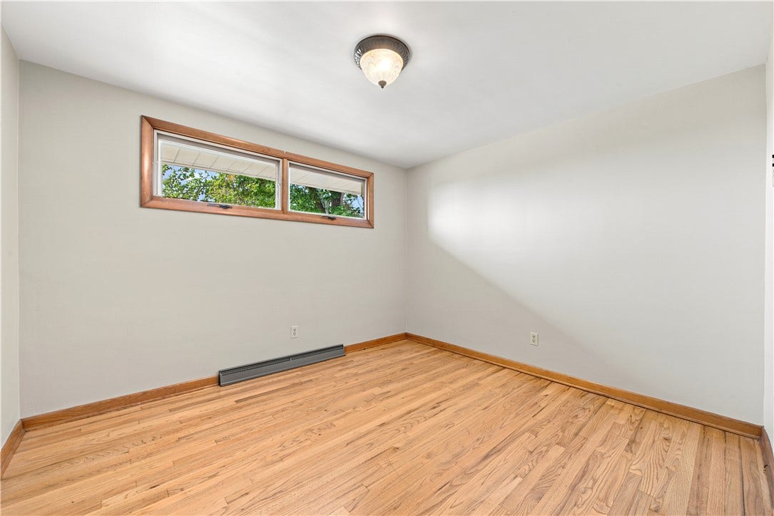 708 Florida Ave, Jeannette, PA 15644