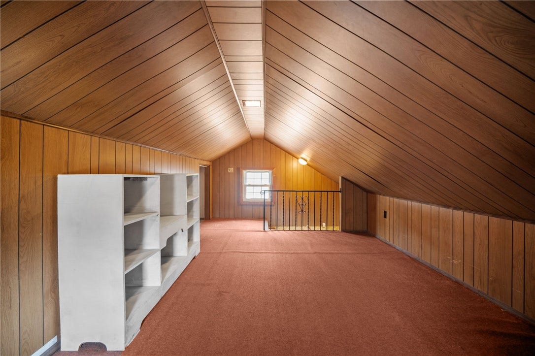 169 Allegheny Ave, Pittsburgh, PA 15202 BR3/Bonus Room on 3rd floor with large closets