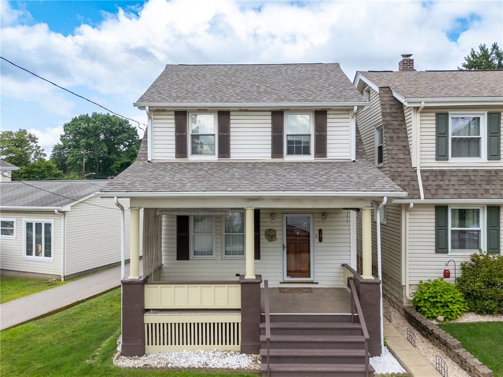 169 Allegheny Ave, Pittsburgh, PA 15202 Welcome to 169 Allegheny Avenue! Enjoy the Summer and Fall evenings on the large front covered porch!