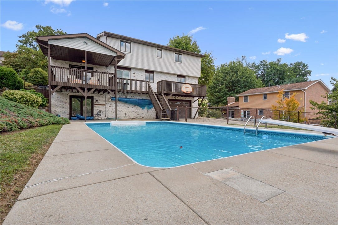 670 Vincent Drive, North Huntingdon, PA 15642
