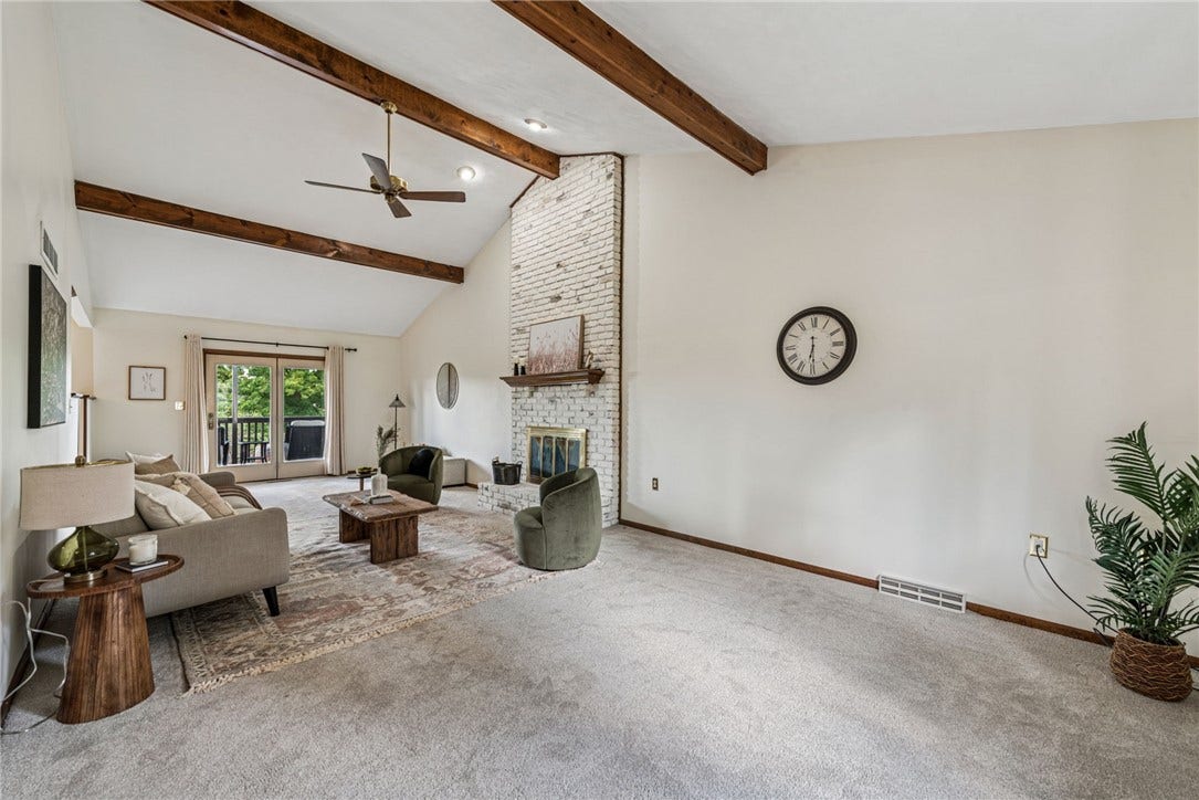 670 Vincent Drive, North Huntingdon, PA 15642